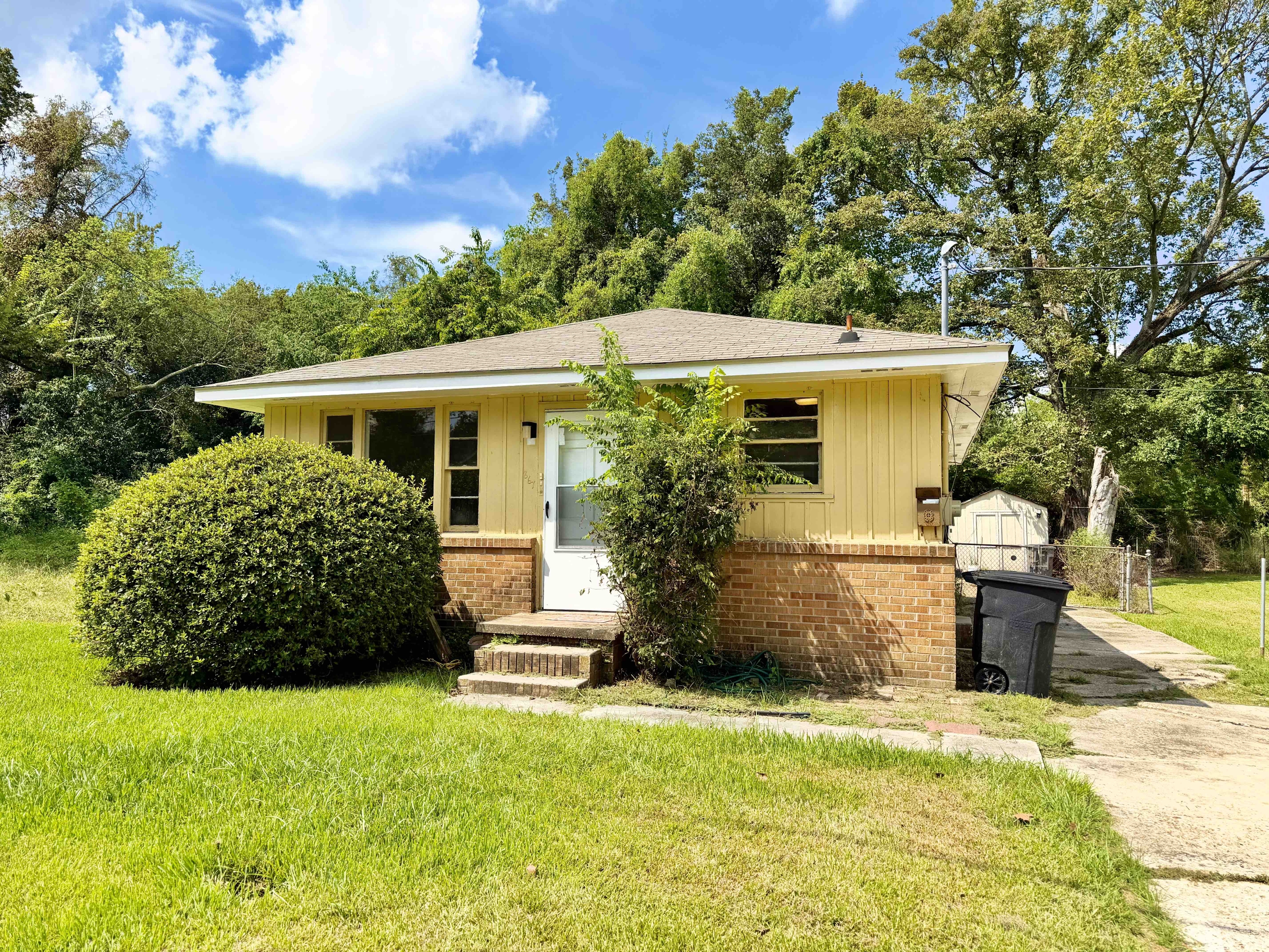 867 North 39th Street