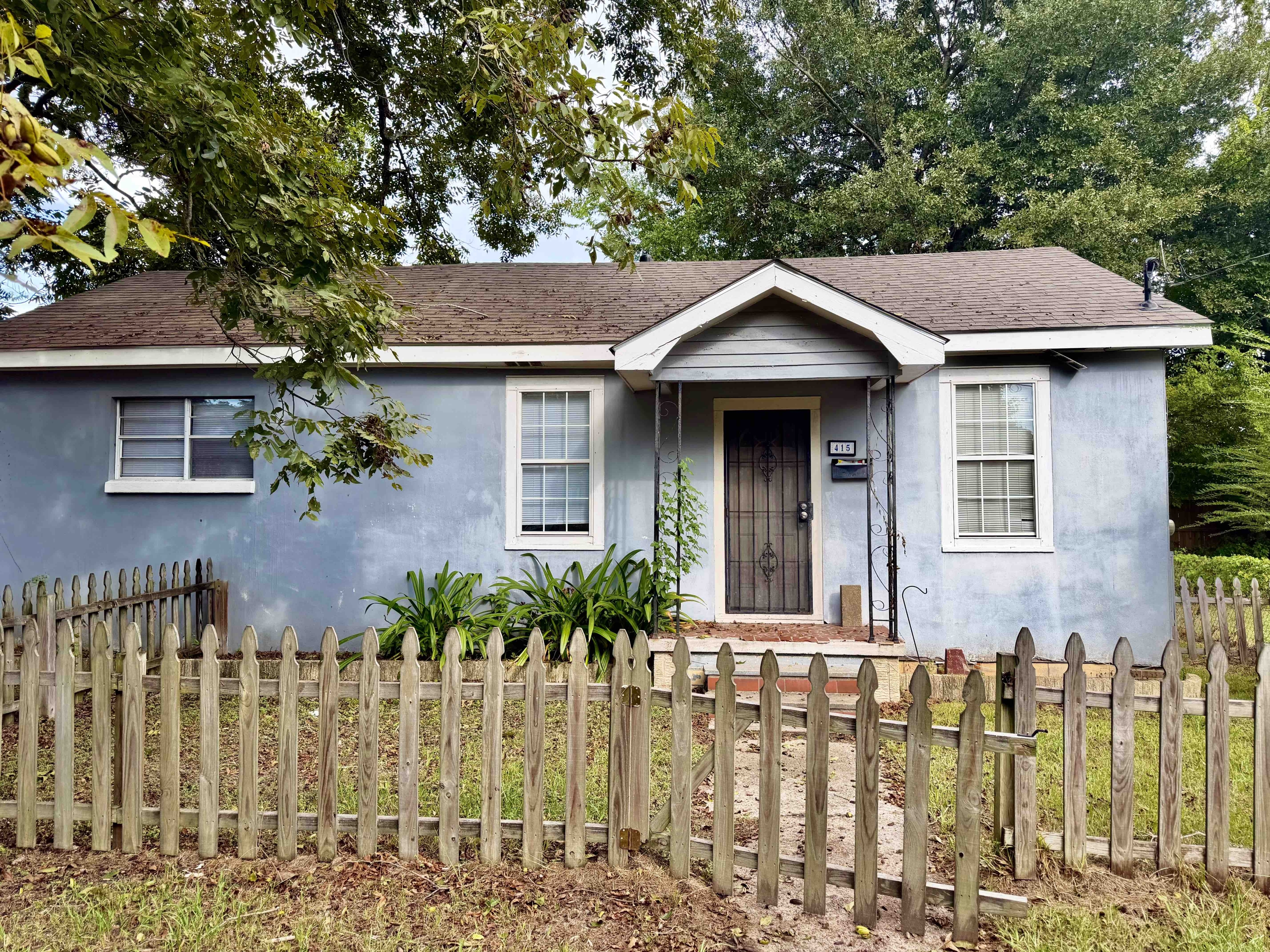 415 Saint Rose Avenue